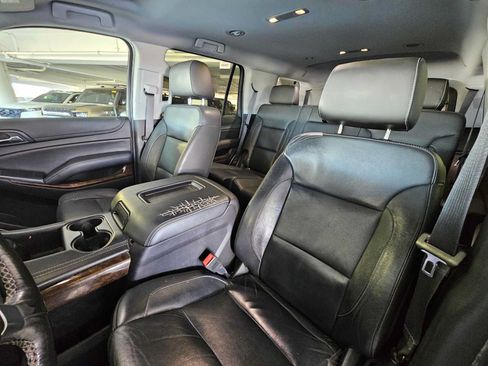Used 2018 Chevrolet Tahoe LT w/ Luxury Package AWD/4WD image 27
