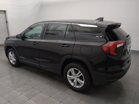 Used 2024 GMC Terrain SLE AWD/4WD image 3