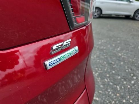 Used 2017 Ford Escape SE w/ Equipment Group 201A FWD image 12