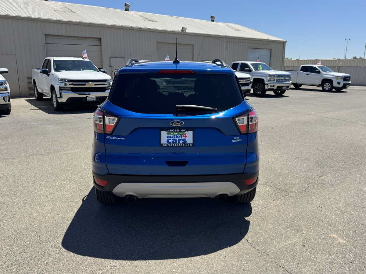 Used 2018 Ford Escape SE w/ SE Sync 3 Package AWD/4WD image 8