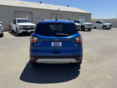 Used 2018 Ford Escape SE w/ SE Sync 3 Package AWD/4WD image 8