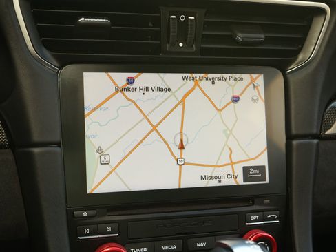 Used 2018 Porsche 911 GT3 image 8