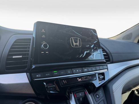 Used 2026 Honda Odyssey EX-L image 17