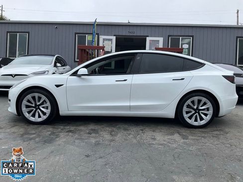 Used 2022 Tesla Model 3 Standard Range RWD image 5