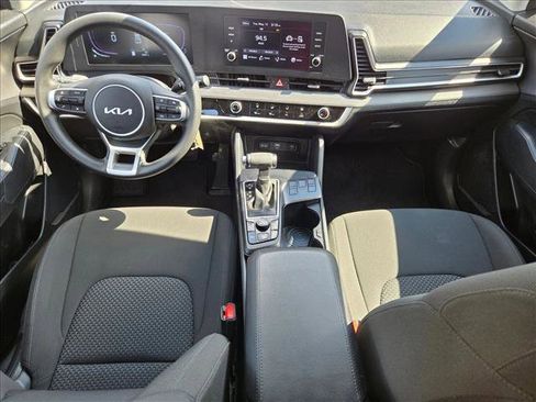 Used 2025 Kia Sportage LX FWD image 16