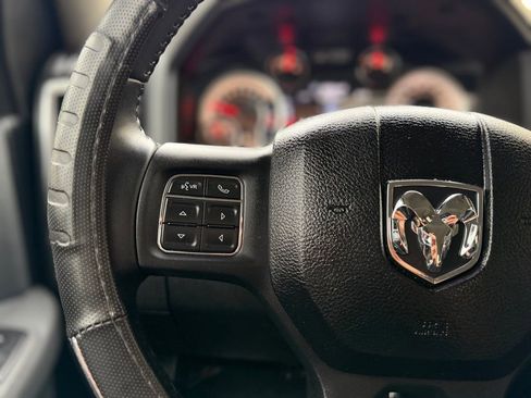 Used 2018 RAM 1500 Big Horn AWD/4WD image 40