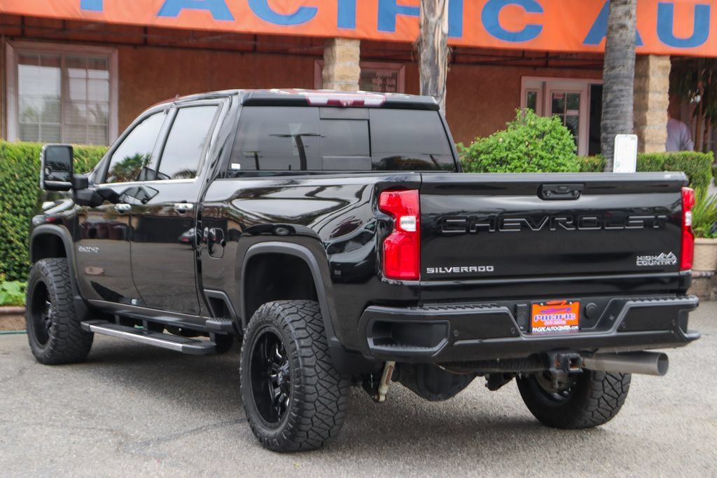 Used 2020 Chevrolet Silverado 2500 High Country w/ Technology Package AWD/4WD image 6