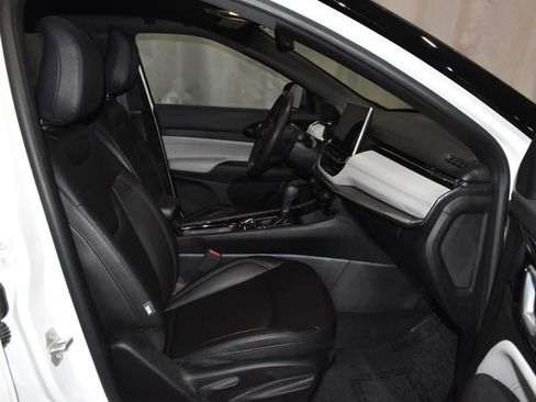 Certified 2023 Jeep Compass Limited image 29