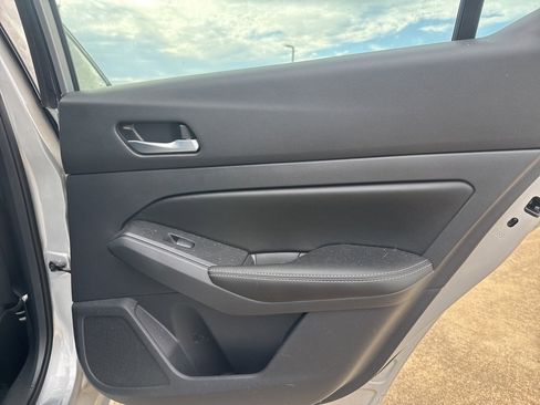 Certified 2022 Nissan Altima 2.5 SV image 14