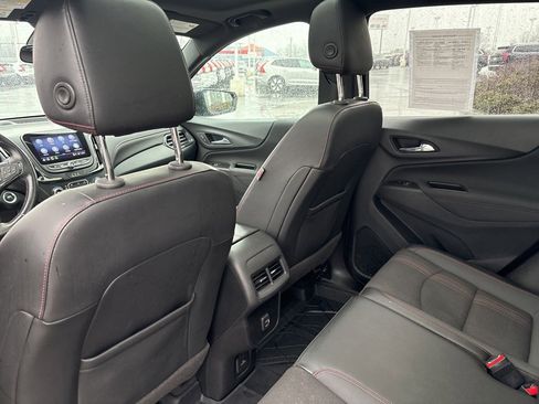 Used 2022 Chevrolet Equinox RS w/ Infotainment Package image 37
