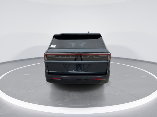 New 2025 Lincoln Navigator Reserve AWD/4WD image 7