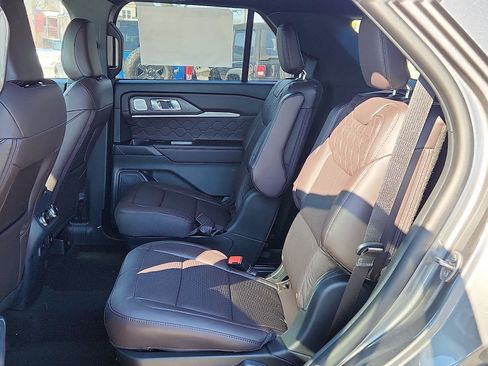 New 2026 Ford Explorer Platinum w/ LUX Leather Package image 6