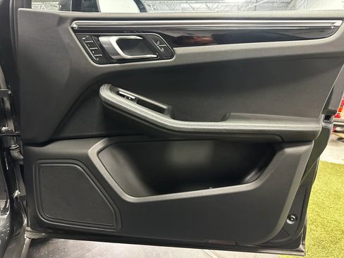 Used 2023 Porsche Macan Turbo AWD/4WD image 25
