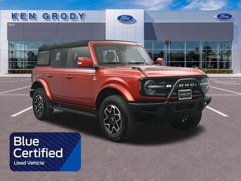 Certified 2024 Ford Bronco Outer Banks AWD/4WD image 1