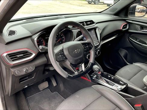 Used 2023 Chevrolet TrailBlazer RS w/ Convenience Package FWD image 14