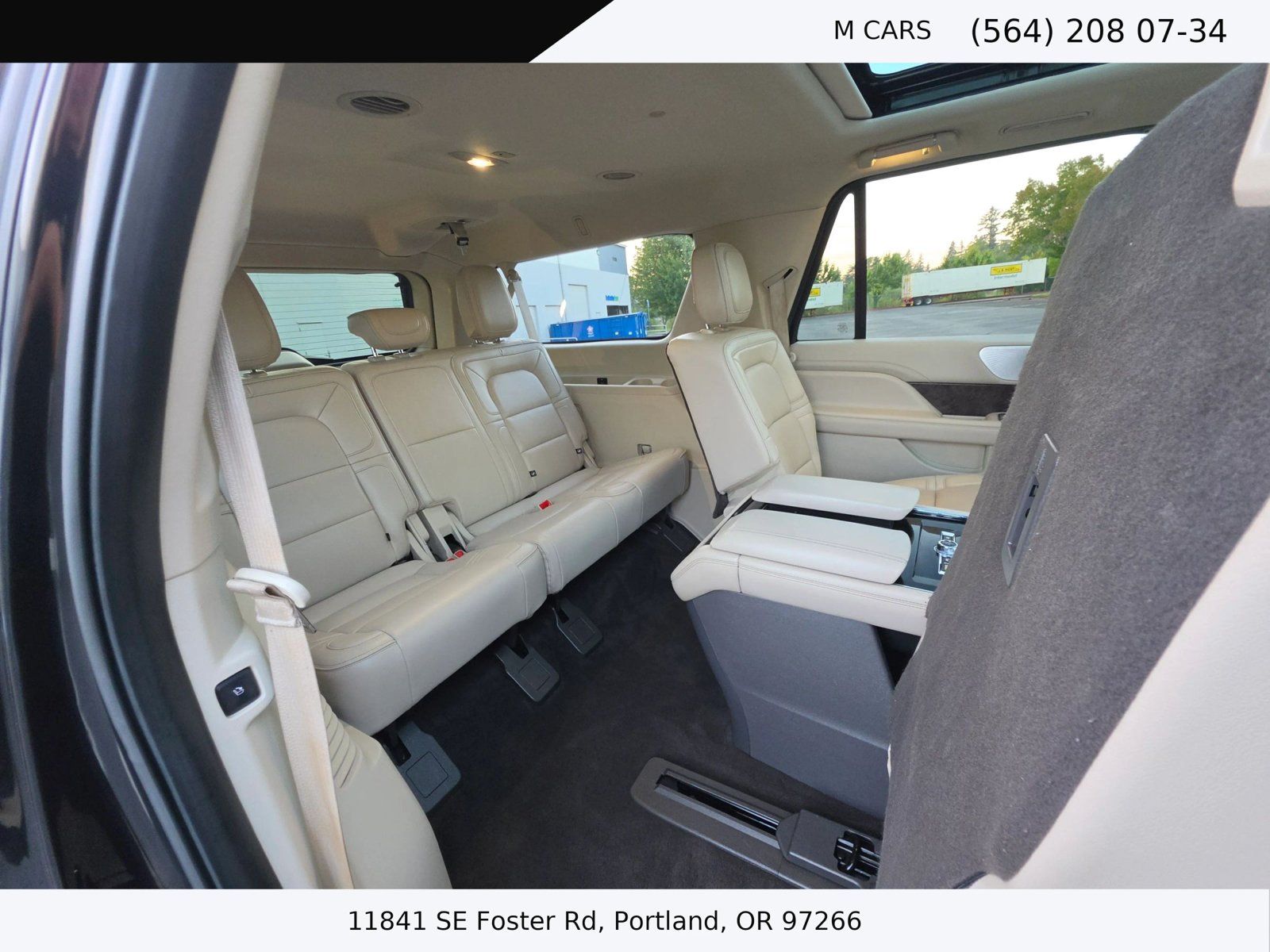 Used 2018 Lincoln Navigator L Reserve w/ Technology Package AWD/4WD image 22