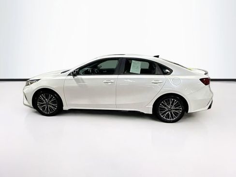 Used 2023 Kia Forte GT-Line w/ GT-Line Premium Package FWD image 4