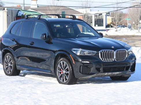 Used 2021 BMW X5 xDrive40i w/ M Sport Package image 4