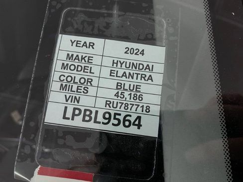 Used 2024 Hyundai Elantra SEL image 36