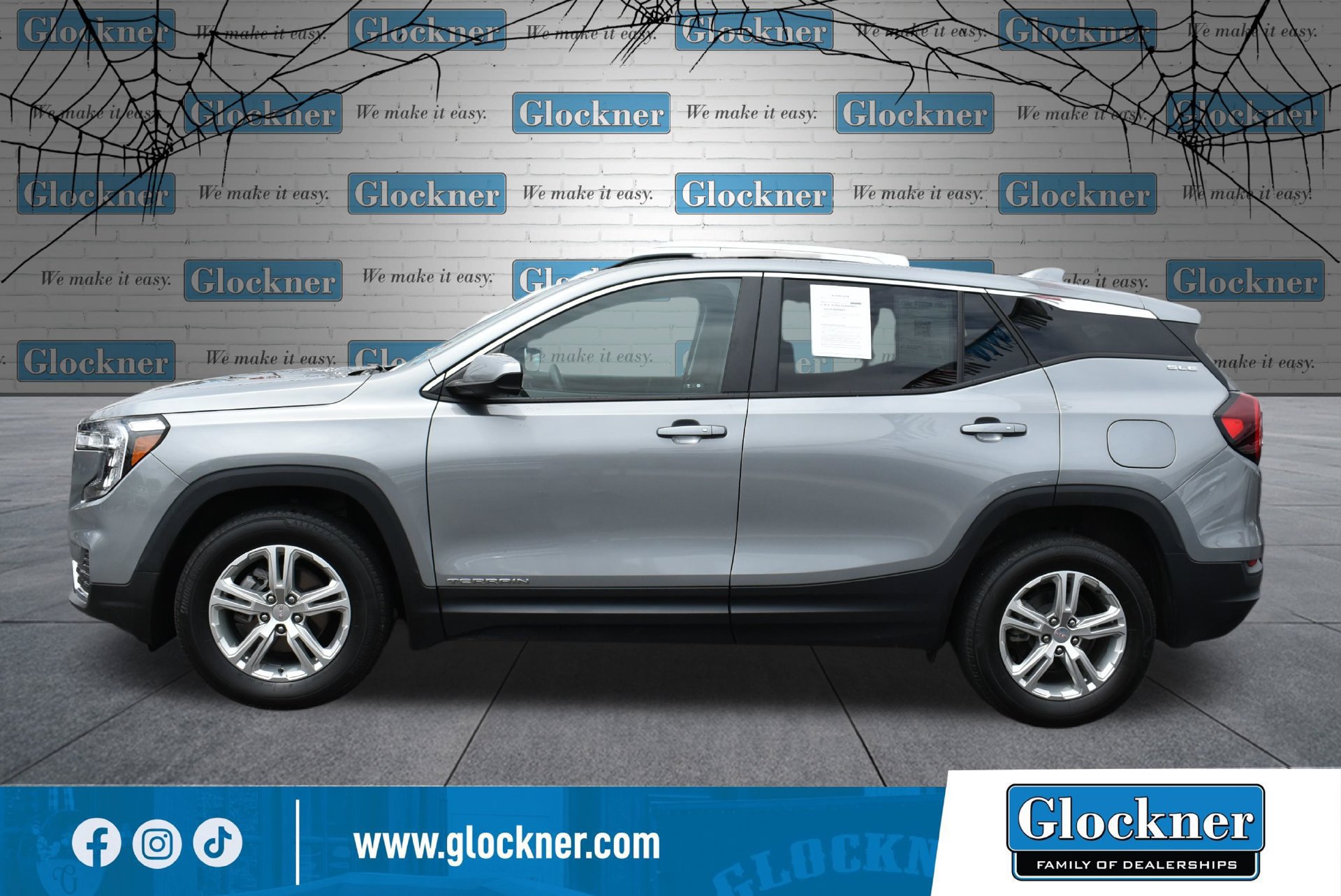 Used 2024 GMC Terrain SLE w/ LPO, Floor Liner Package AWD/4WD image 8