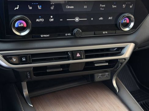Used 2023 Lexus RX 350 w/ Accessory Package (2T) AWD/4WD image 20