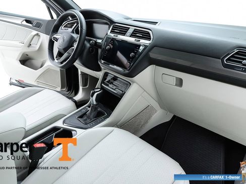 Used 2022 Volkswagen Tiguan SE R-Line image 70