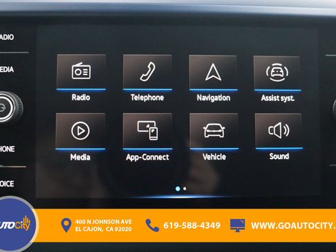 Used 2024 Volkswagen Taos SE FWD image 18