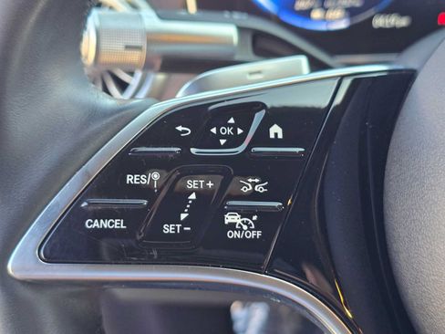 Used 2022 Mercedes-Benz EQS 450+ Sedan image 33
