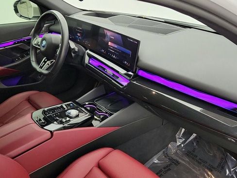 Used 2025 BMW i5 xDrive40 w/ M Sport Package image 26