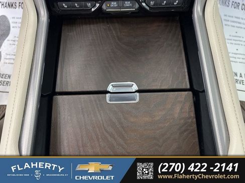 Used 2021 GMC Yukon Denali image 32