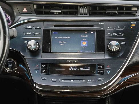 Used 2015 Toyota Avalon XLE image 14