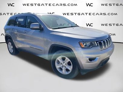 Used 2017 Jeep Grand Cherokee Laredo w/ Quick Order Package 2BE