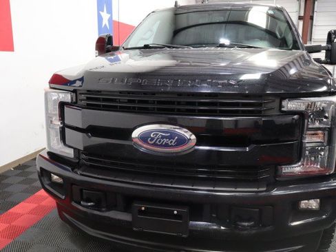 Used 2019 Ford F250 Lariat AWD/4WD image 5