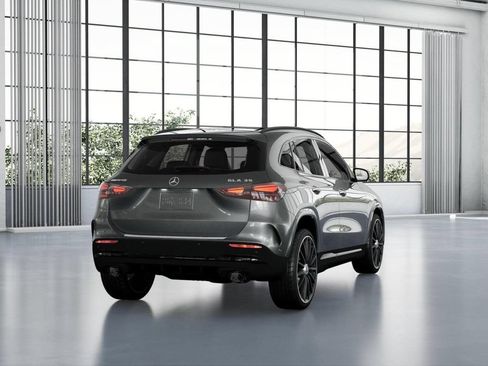 Certified 2024 Mercedes-Benz GLA 35 AMG 4MATIC image 23