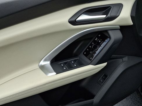 New 2026 Audi Q5 Prestige AWD/4WD image 10