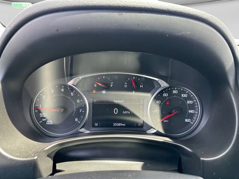 Used 2024 GMC Terrain SLT AWD/4WD image 31