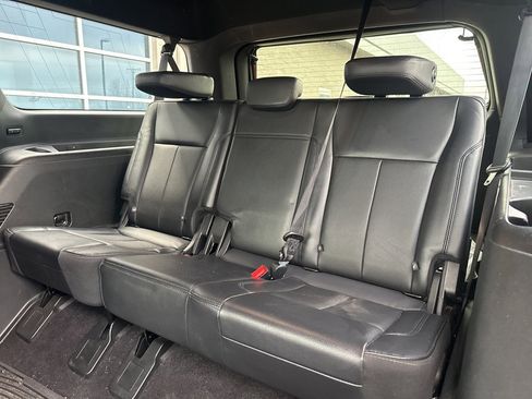 Used 2021 Ford Expedition Max XLT image 16