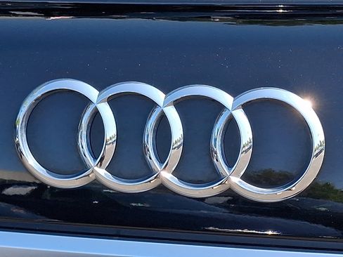 Used 2023 Audi Q5 2.0T Premium Plus w/ Premium Plus Package AWD/4WD image 31
