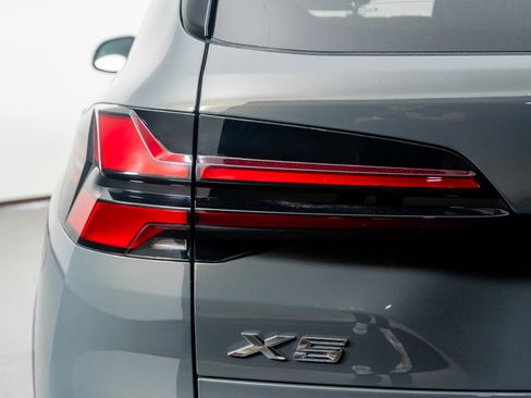 Used 2024 BMW X5 xDrive40i image 11