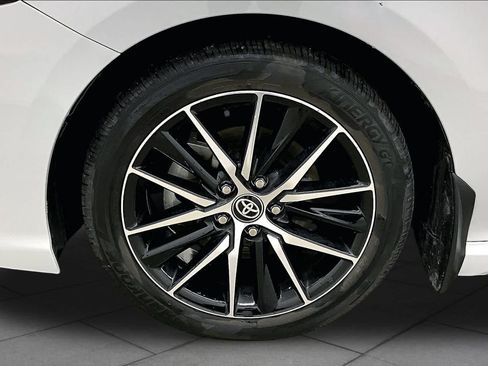 Used 2024 Toyota Camry SE FWD image 10