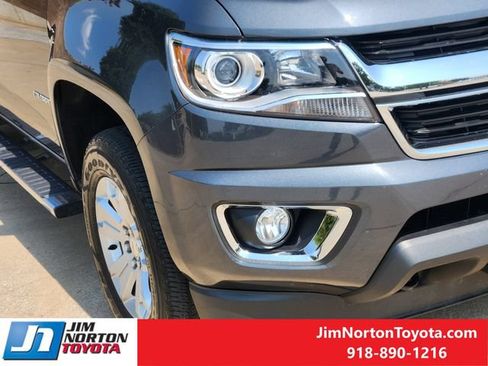 Used 2017 Chevrolet Colorado LT w/ Luxury Package, Chrome AWD/4WD image 10