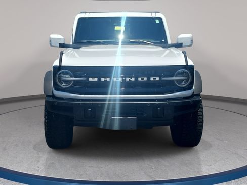 Used 2023 Ford Bronco Outer Banks w/ Sasquatch Package AWD/4WD image 2