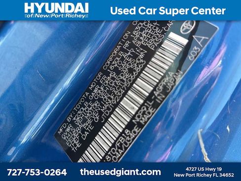 Used 2007 Toyota Yaris 2-Door Hatchback FWD image 7