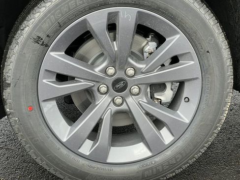 New 2026 Ford Explorer Active w/ Active Comfort Package AWD/4WD image 8