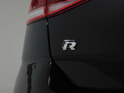 Used 2019 Volkswagen Golf R 4-Door AWD/4WD image 67