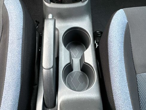 New 2025 Nissan Versa SV w/ Trunk Package image 31