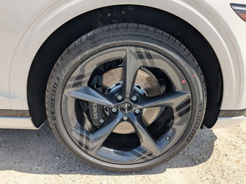 New 2026 Genesis GV70 2.5T Sport Prestige image 9