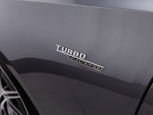 Used 2024 Mercedes-Benz C 43 AMG 4MATIC Sedan image 40