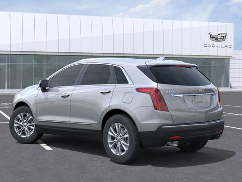 New 2026 Cadillac XT5 Luxury w/ LPO, Floor Liner Package image 3
