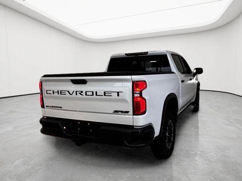 Used 2024 Chevrolet Silverado 1500 ZR2 w/ Technology Package AWD/4WD image 4